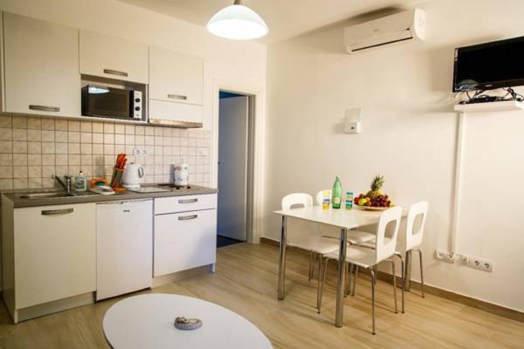 Nemira Sunny Apartments Omiš Zimmer foto