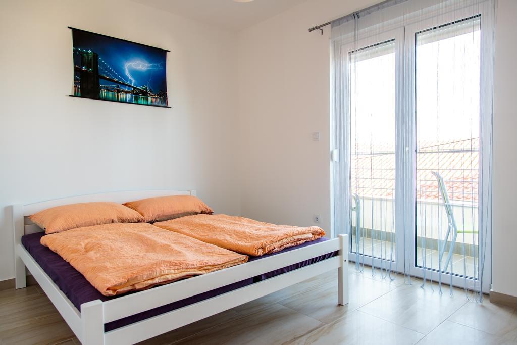 Nemira Sunny Apartments Omiš Zimmer foto